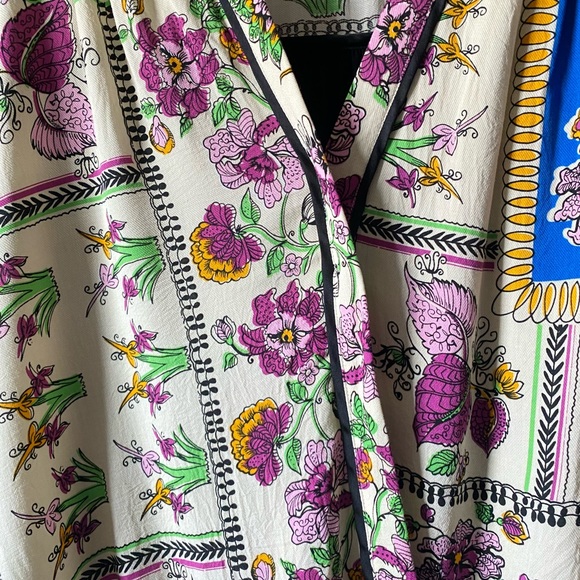 Tiny | Cara Floral Color Block Faux Wrap Top - Picture 3 of 13